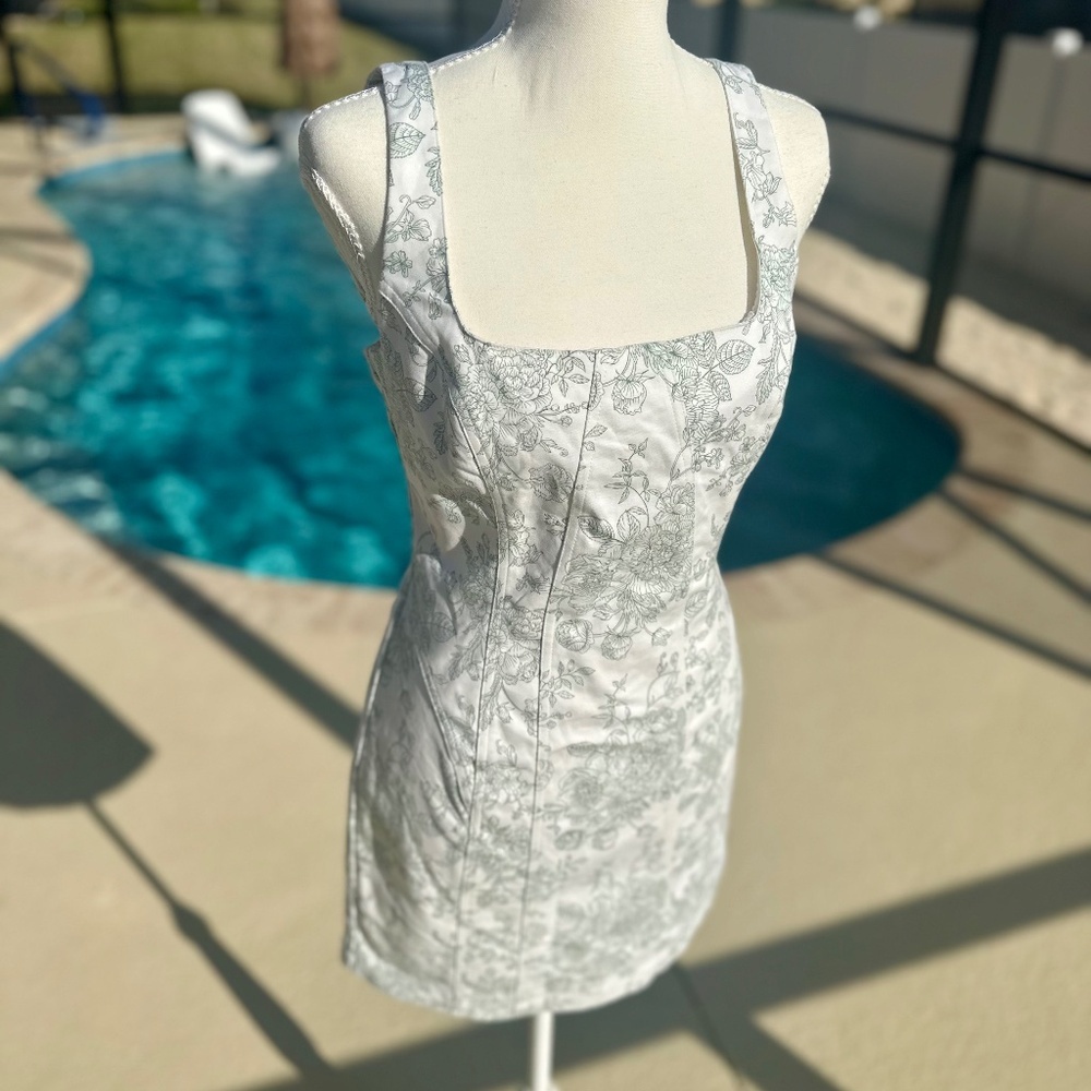 House Of Harlow, 1960 Green and White Floral Mini Dress, Size 8 - Picture 2 of 11
